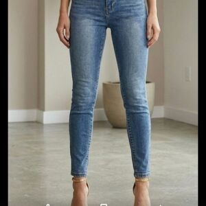 Celebrity Pink High-Rise Skinny Jeans in Light Blue Wash 14 inch wide